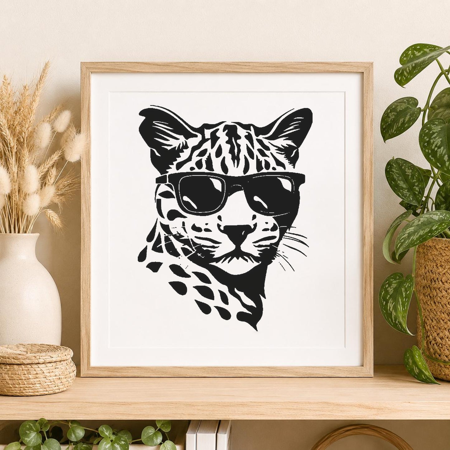 Leopard Sunglasses stencil photo 2