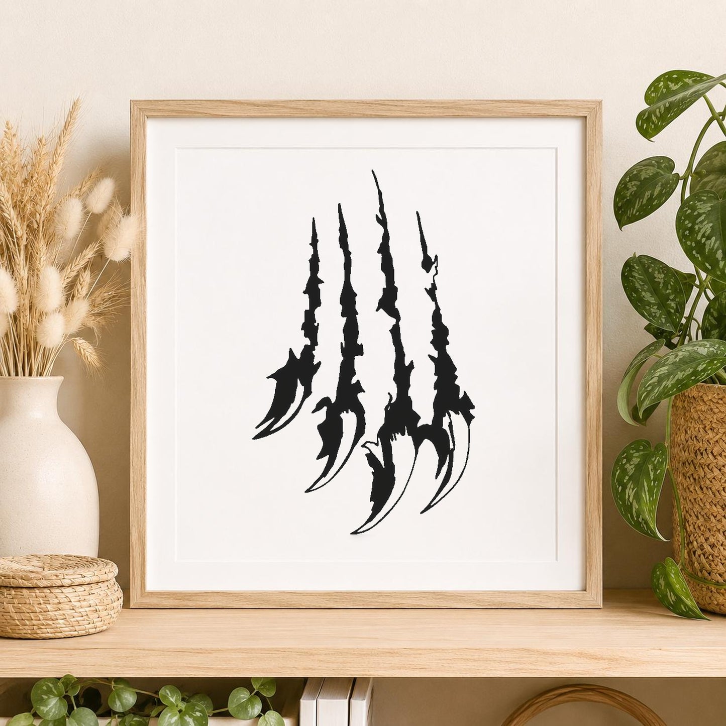 Long Sharp Objects With Jagged Edges stencil photo 2