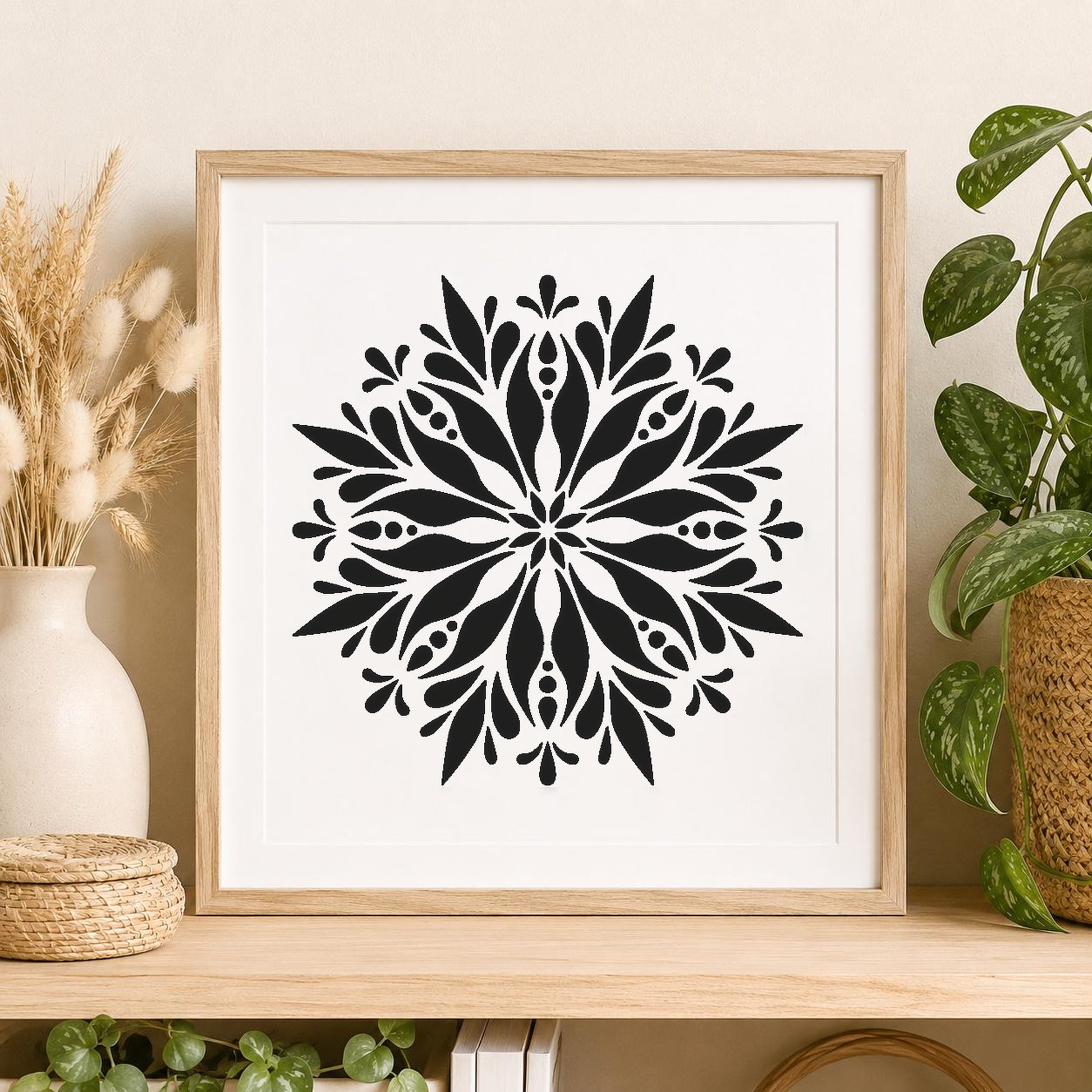 Symmetrical Shape With Elongated Leaves And stencil photo 2